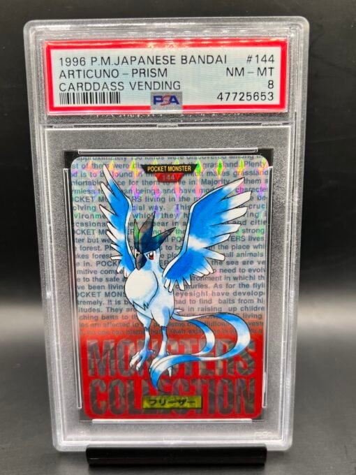 1996 Pokemon Japanese Bandi Carddass Articuno Red PRISM #144 PSA 8 - Image 2